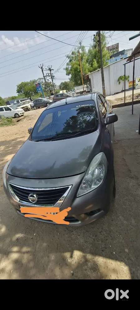 Nissan Sunny Petrol 2011
