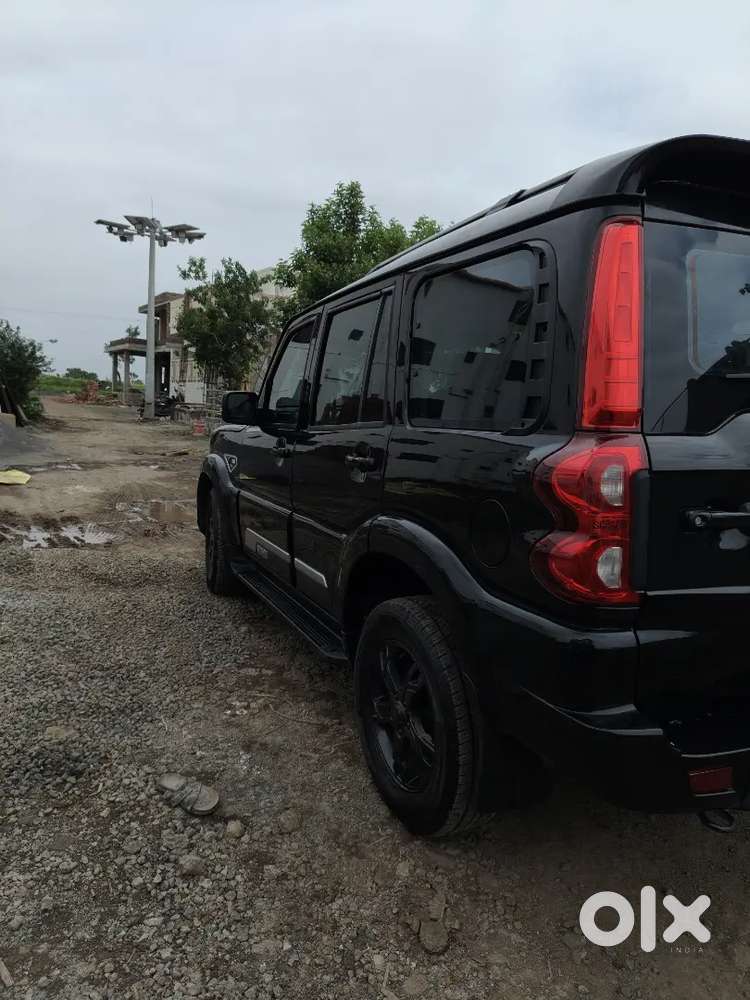Mahindra Scorpio Diesel 2015