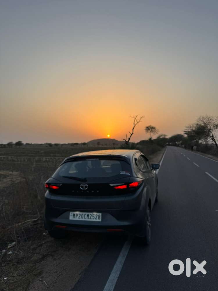 Tata Altroz Petrol 2022