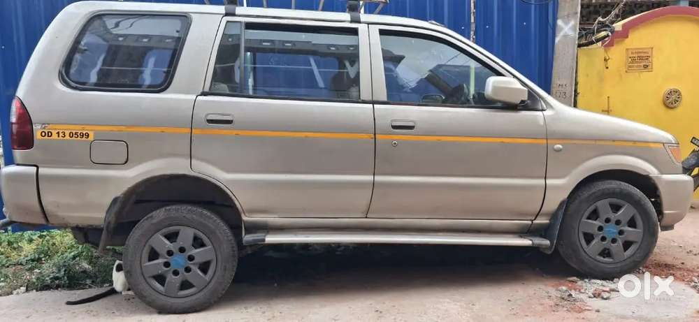 Chevrolet Tavera 2012 Diesel 230000 Km Driven