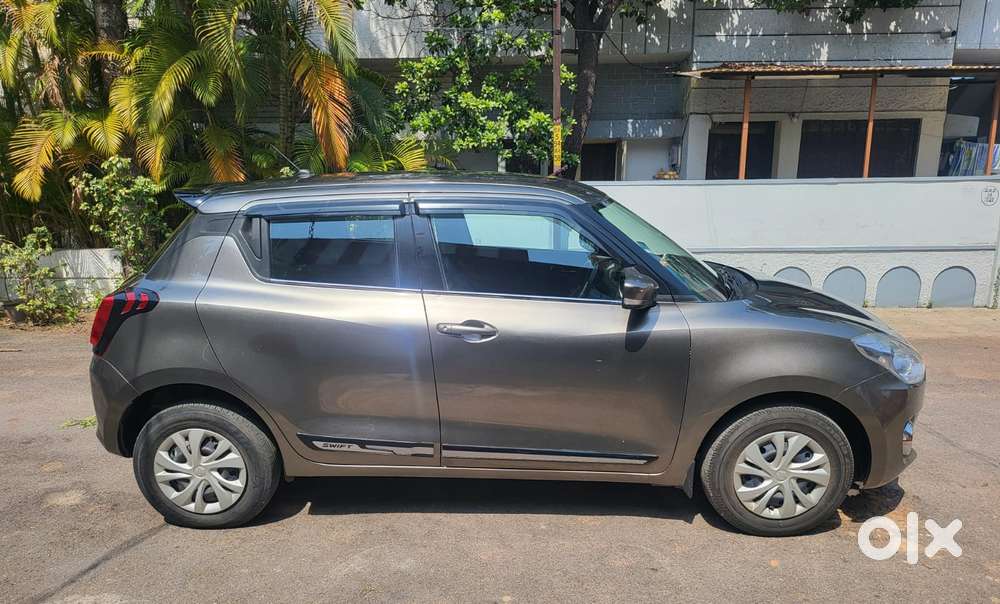 Maruti Suzuki Swift Vxi + Manual, 2022, Petrol