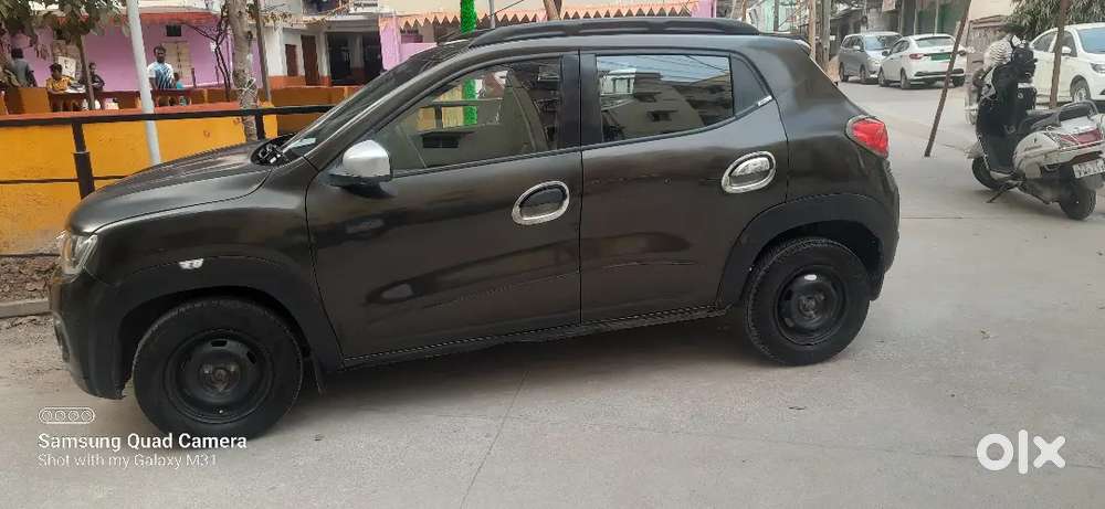 Smooth Car Wit Easy Driving For Immediate Sale ...we R Shifting So