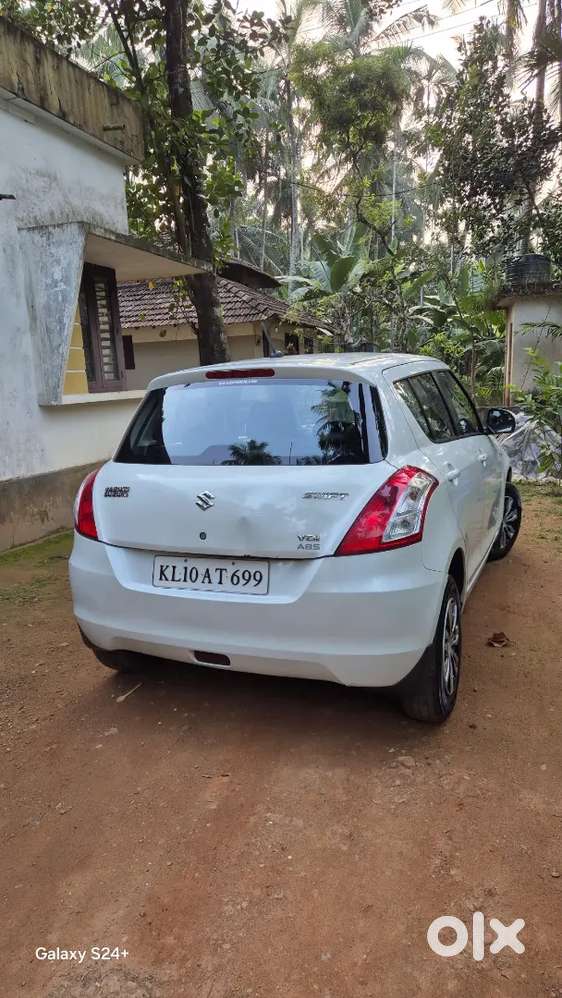 Swift Maruti Suzuki 2015 72000 Km Driven