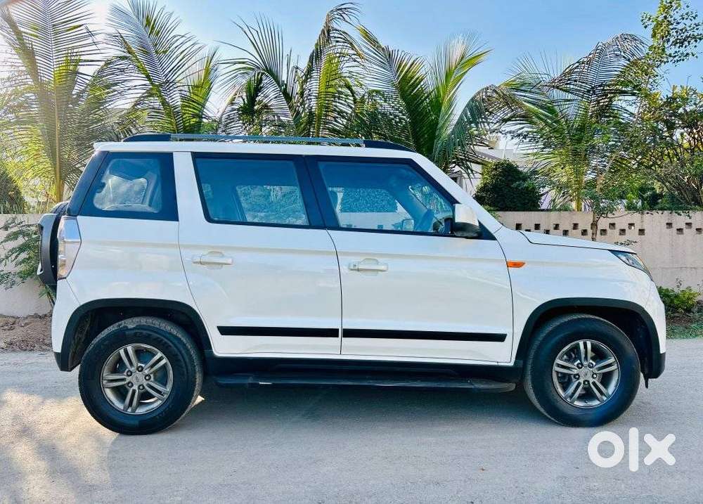 Mahindra Tuv 300 T10, 2020, Diesel