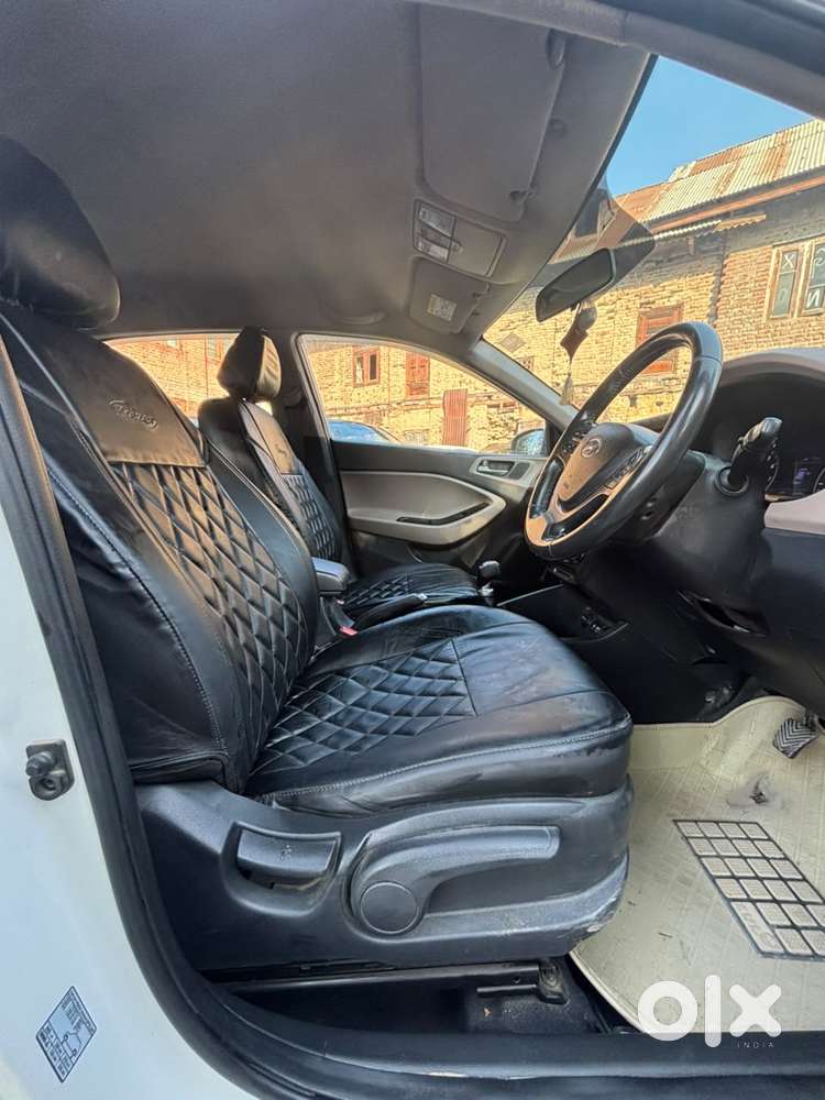 Hyundai I20 Petrol Asta Option, 2018, Petrol