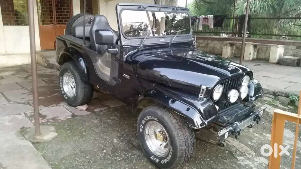 Vintage Jeep Kaiser 1968