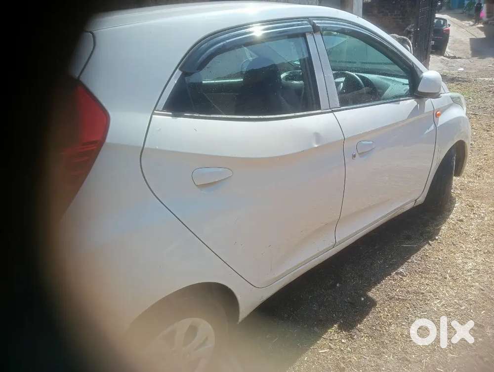 Eon Top Sports Modal Single Handed Govt Emploee 48000 Km Chali