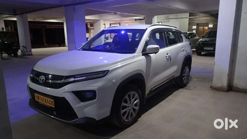 Toyota Urban Cruiser Hyryder 2024 Petrol Well Maintained