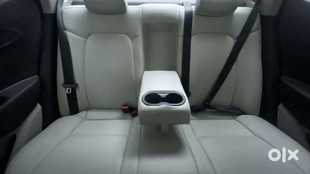 Hyundai Aura [2023-ongoing] 1.2 Sx Plus Petrol Amt, 2024, Petrol