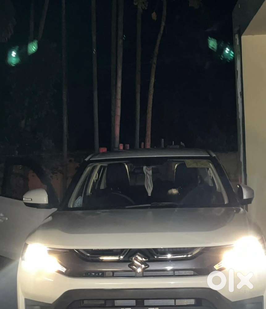 Maruti Suzuki Brezza Vxi 2025  White  Excellent Condition