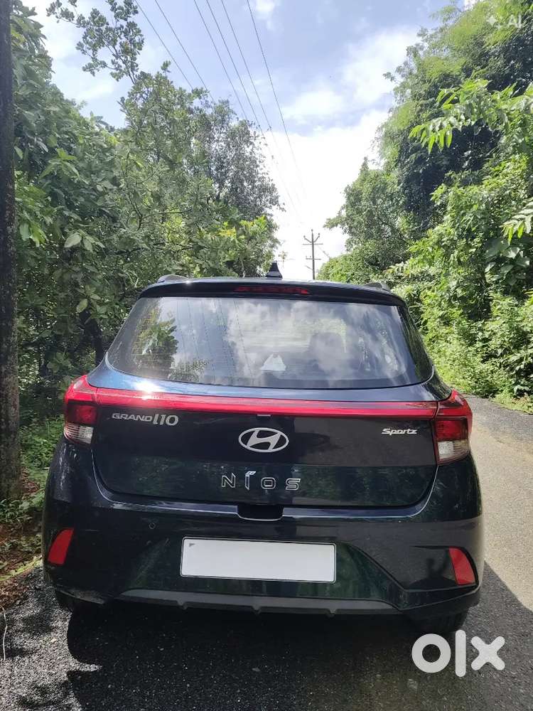 Hyundai I10 Sportz (o)petrol 2025