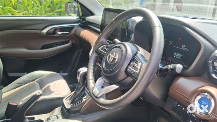 Toyota Urban Cruiser Hyryder 1.5 V Hybrid, 2025, Petrol