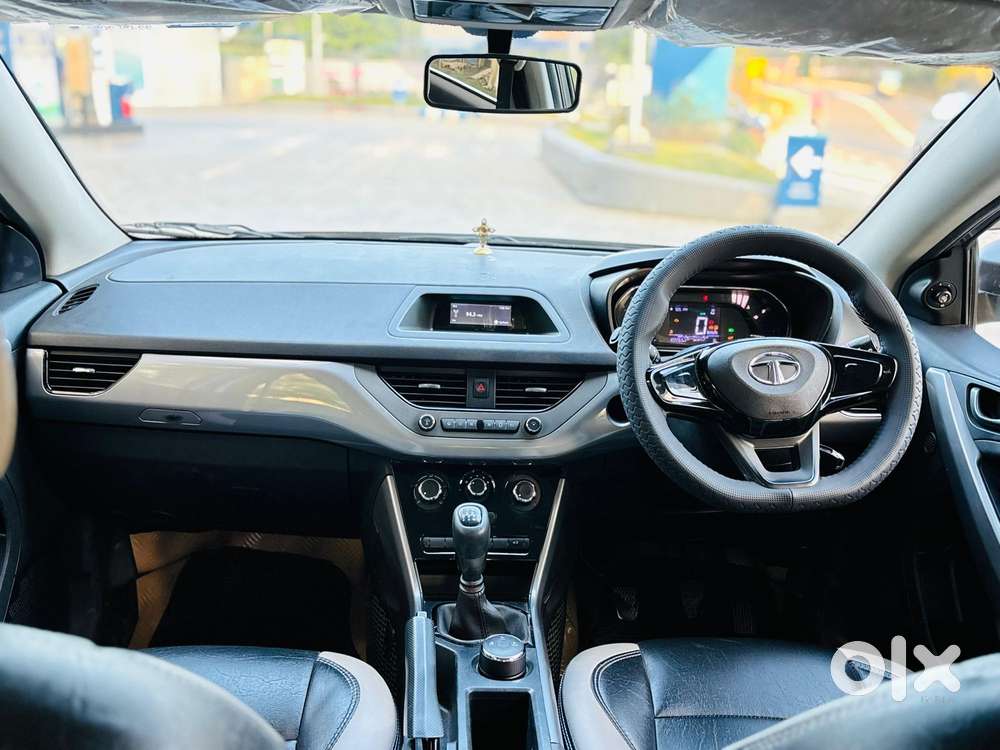 Tata Nexon 1.5 Revotorq Xm (s), 2021, Diesel