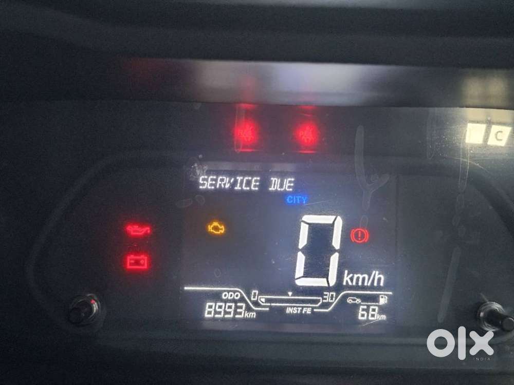 Tata Altroz 1.2 Xm Plus, 2025, Petrol