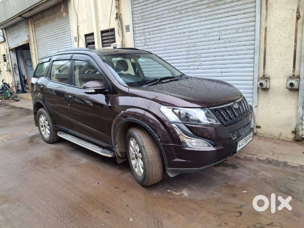 Mahindra Xuv500 2106 Diesel 105000 Km Driven