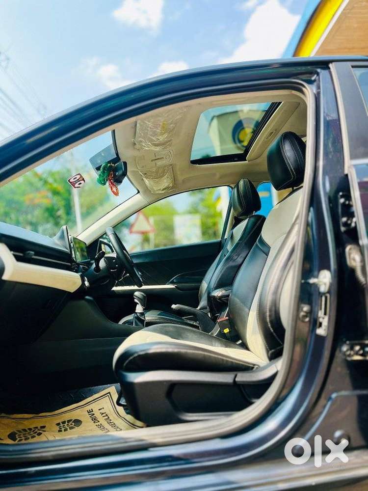 Hyundai Verna 1.5 Sx Petrol Mt, 2023, Petrol