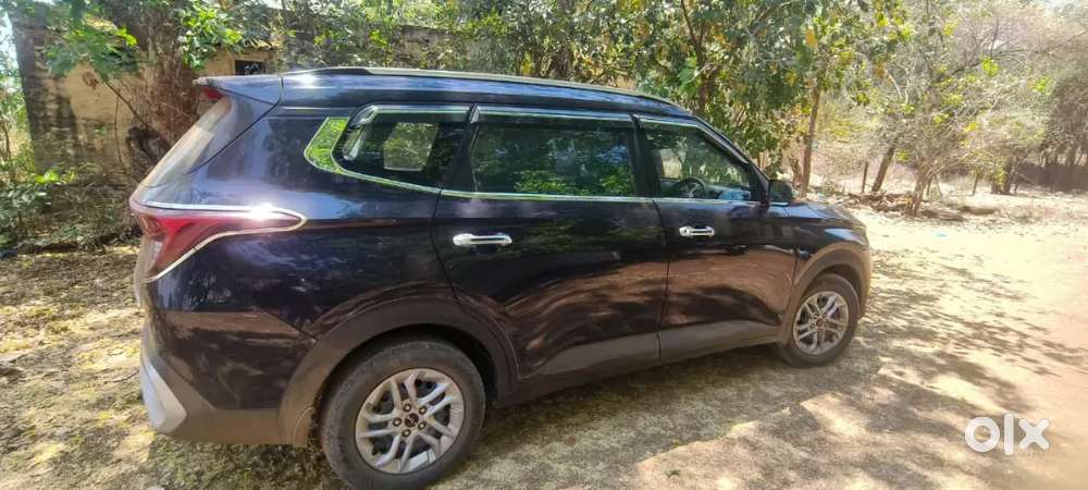 2024 Kia Carens Premium - Mint Condition
