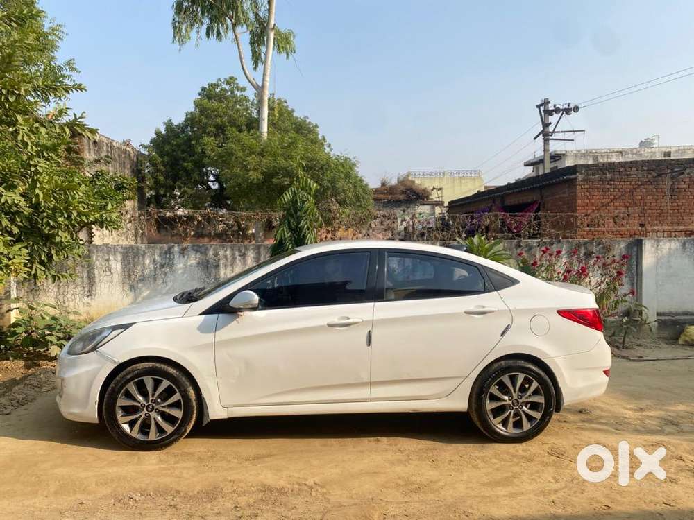 Hyundai Fluidic Verna 2014 Petrol Good Condition