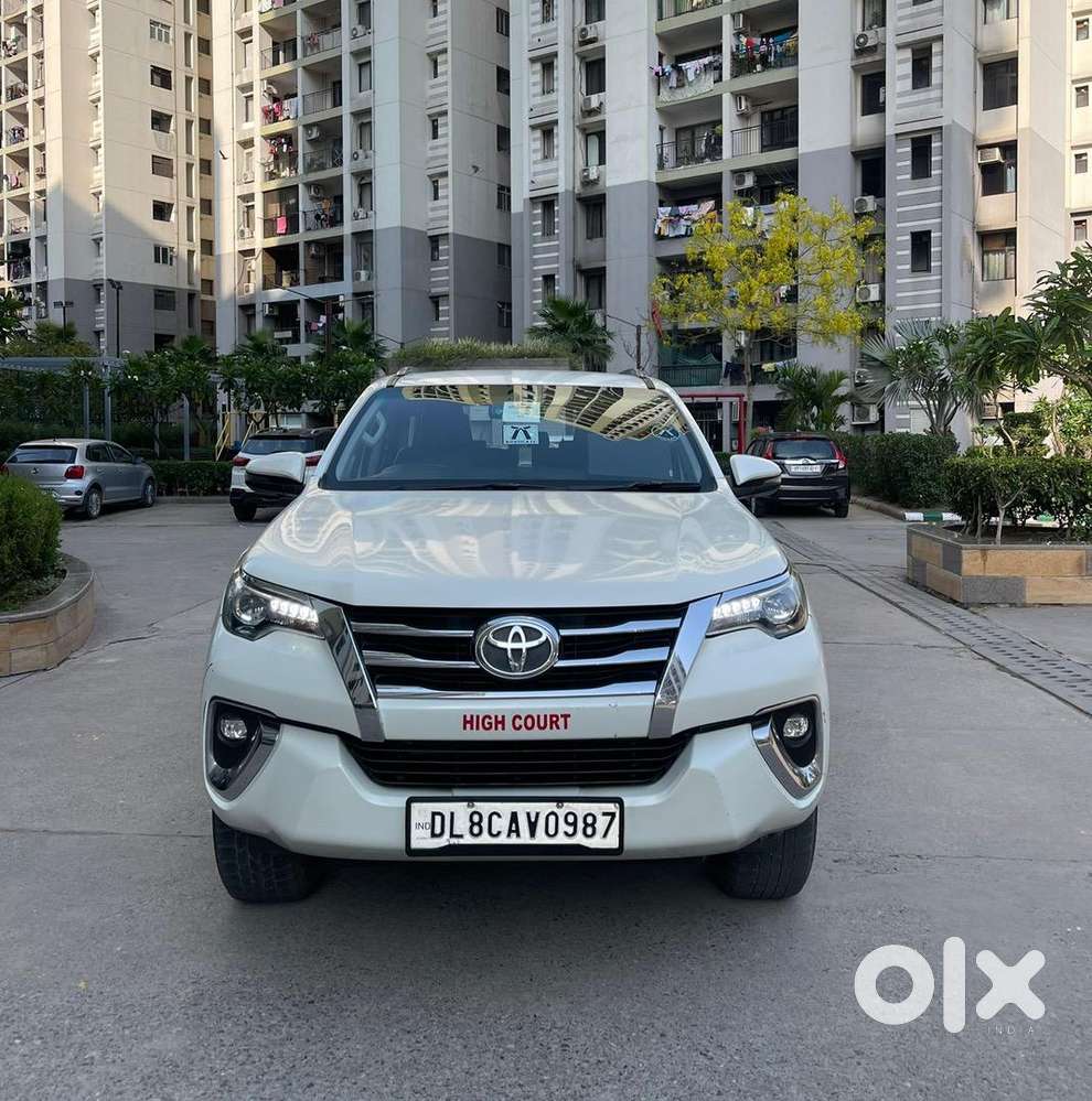 Toyota Fortuner 2018 Diesel 175000 Km Driven