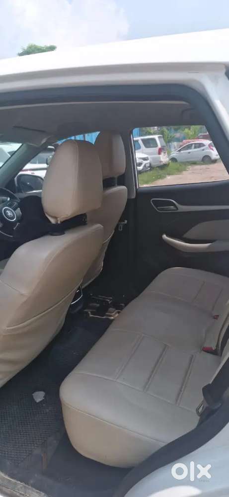 Mg Astor 2023 Petrol 18100 Km Driven