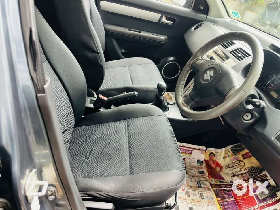 Maruti Suzuki Swift Vxi 1.2 Abs Bs-iv, 2011, Petrol