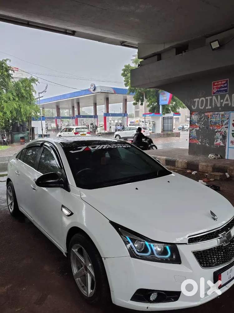 Chevrolet Cruze V Vip Number 786 (time Pass Vale Massage Kare Please)