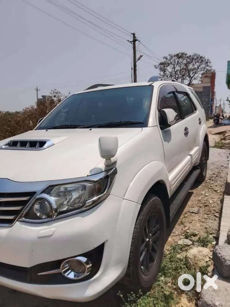 Toyota Fortuner 2015 Diesel Well Maintained