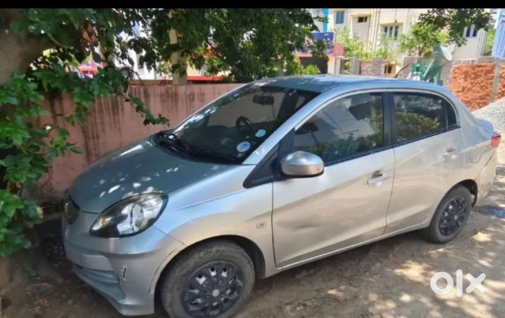 Honda Amaze 2nd Gen 2014 Petrol 65000 Km Driven