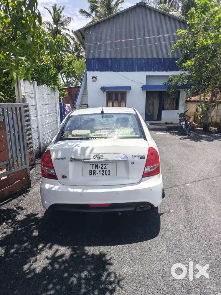 Hyundai Verna Sx 2010 Car