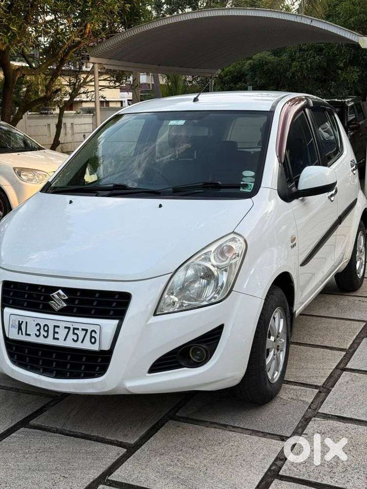 Maruti Suzuki Swift Vxi + Manual, 2013, Petrol