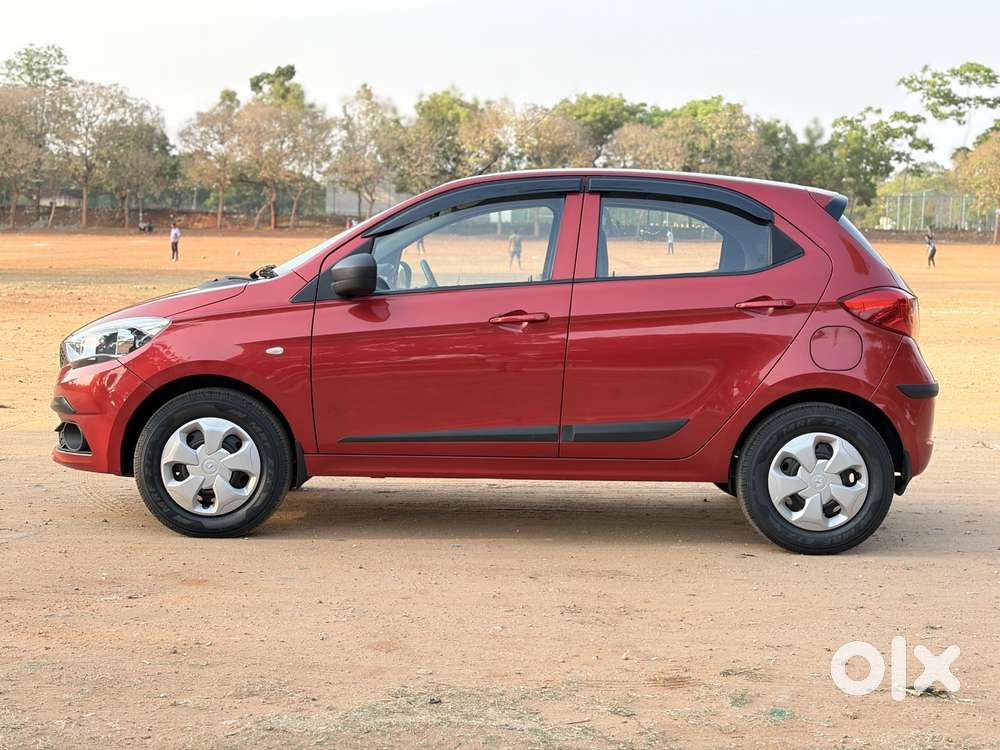 Tata Tiago 1.2 Revotron Xt, 2017, Petrol