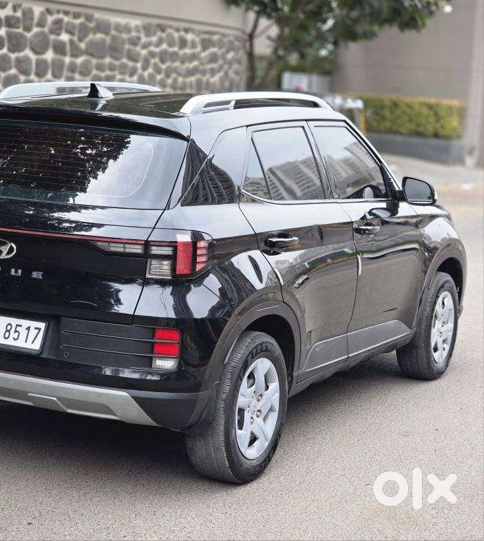 Hyundai Venue 1.2 S (o), 2022, Petrol