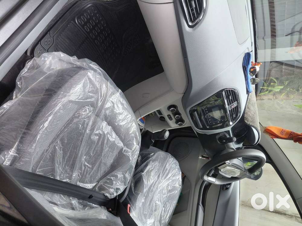For Sale**5 Months Old Tata Tiago Xm**