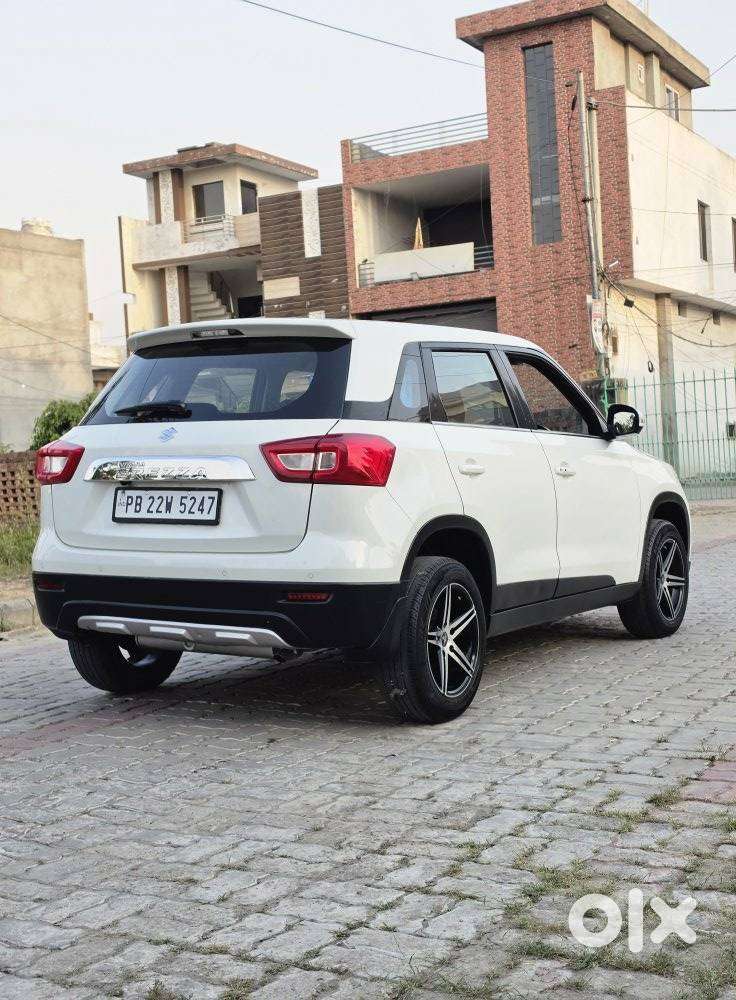 Maruti Suzuki Brezza 1.5 Zxi Smart Hybrid, 2021, Petrol