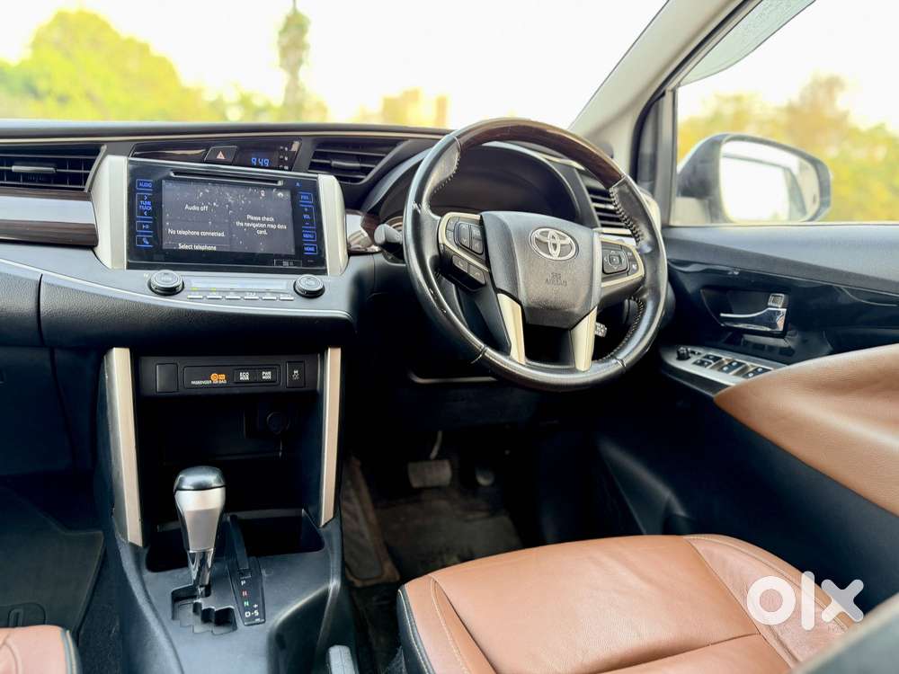 Toyota Innova Crysta 2.7 Zx At, 2016, Diesel