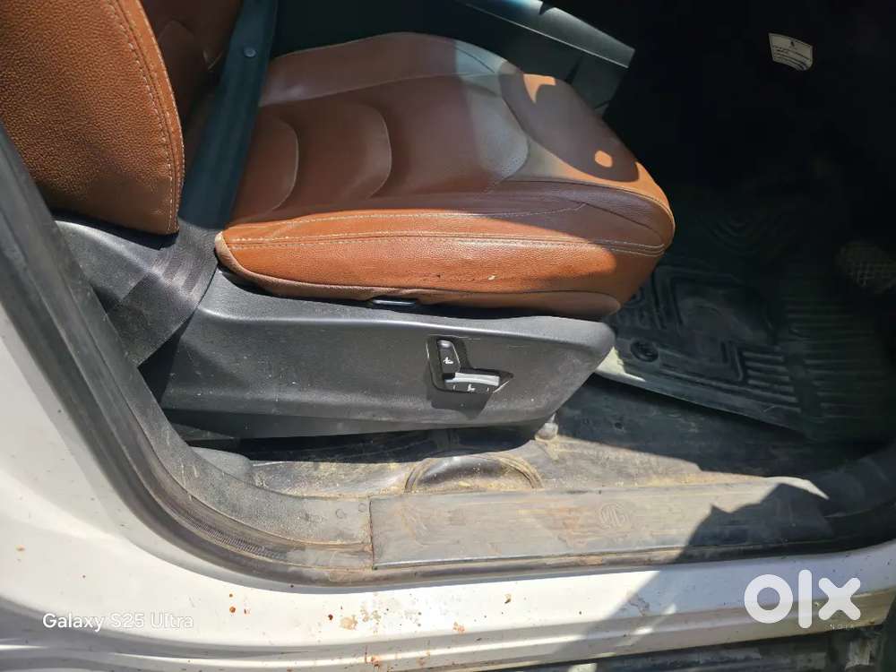 Mg Hector Plus 2020