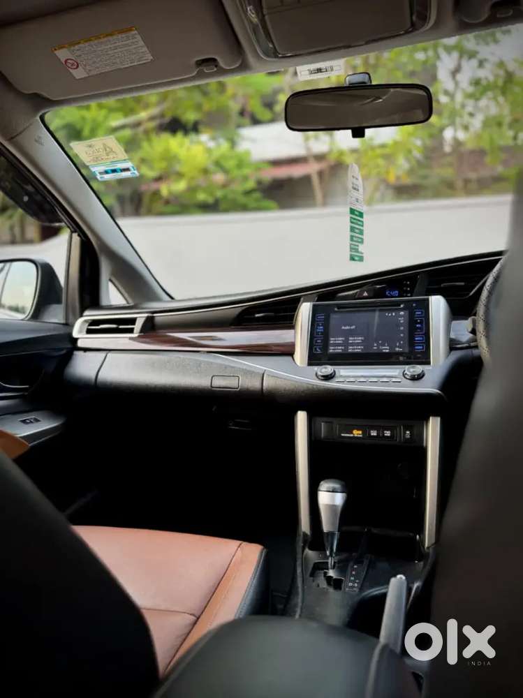 2017 Toyota Innova Crysta 2.8 Z Automatic,single Owner,company Service