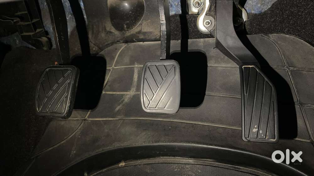 Maruti Suzuki Swift 1.2 Lxi (o), 2015, Petrol