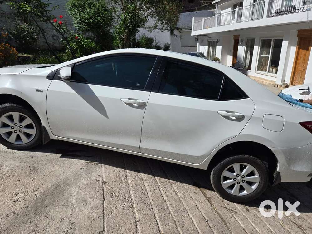 Toyota Corolla Altis 2016 Petrol Well Maintained