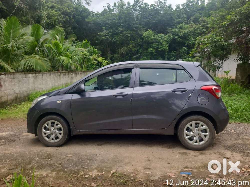 Hyundai Grand I10 2017 Petrol 67000 Km Driven