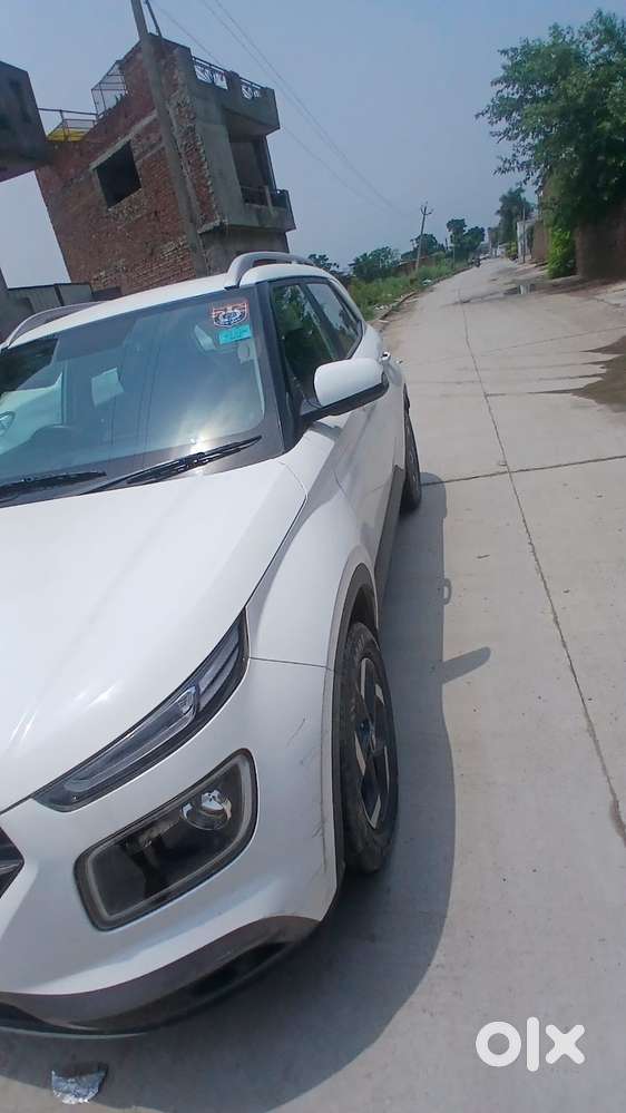 Hyundai Venue Petrol 2020