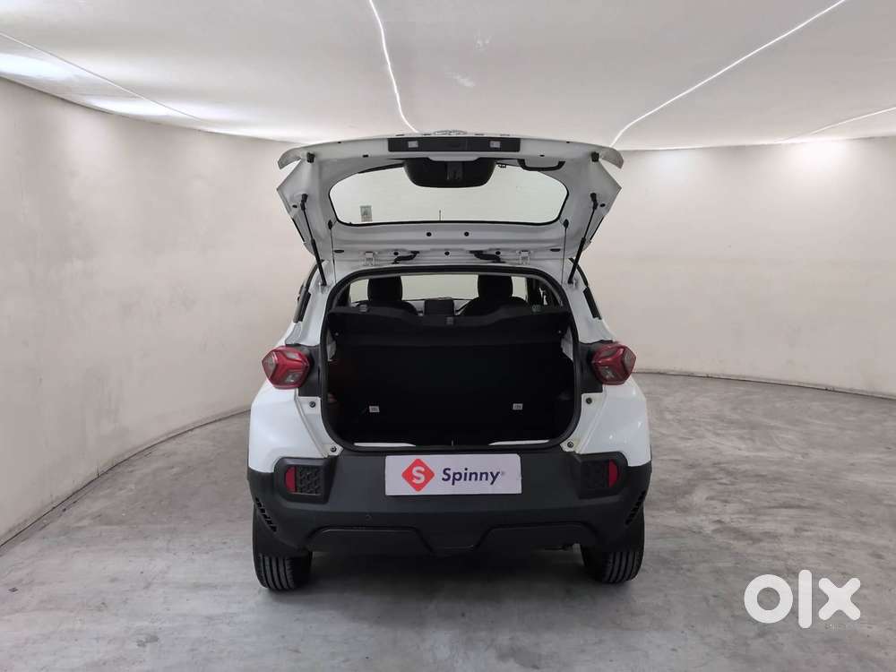 Tata Punch 1.2 Revotron Creative Amt Dual Tone, 2023, Petrol
