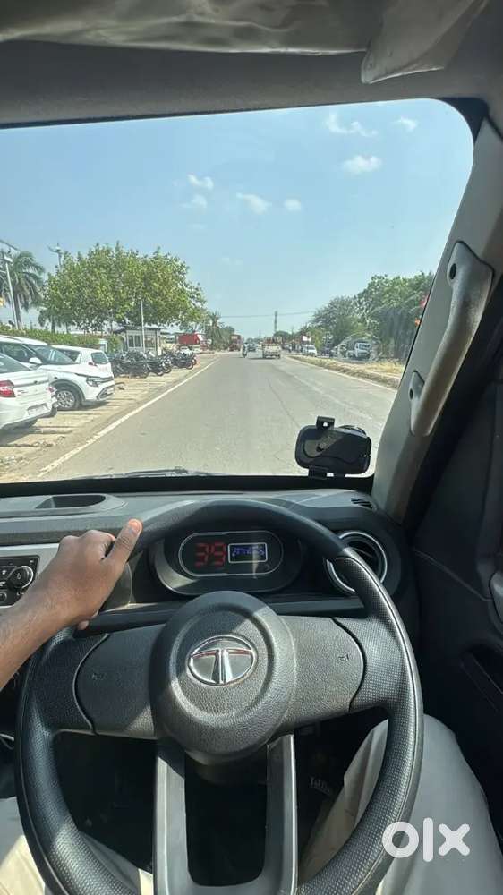 Tata V10 Ac