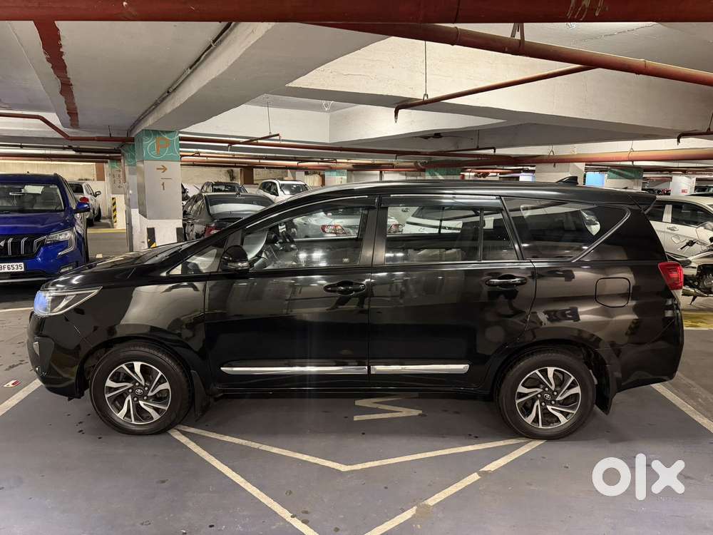Toyota Innova Crysta [ ] 2.4 Gx At 8 Str, 2021, Diesel