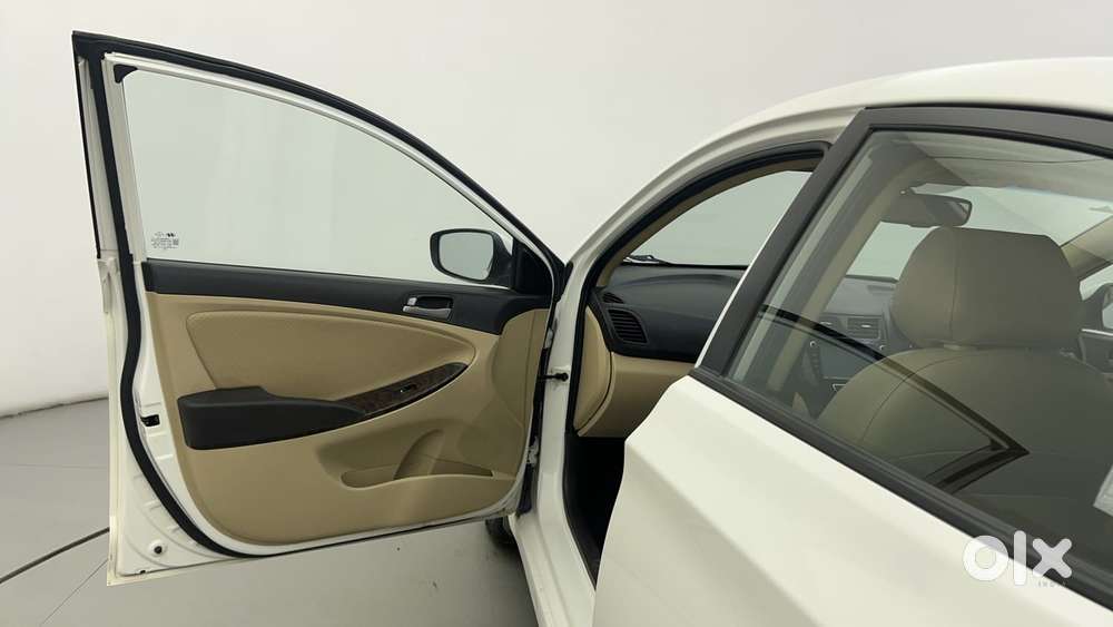 Hyundai Verna 1.6 Sx Vtvt, 2016, Petrol