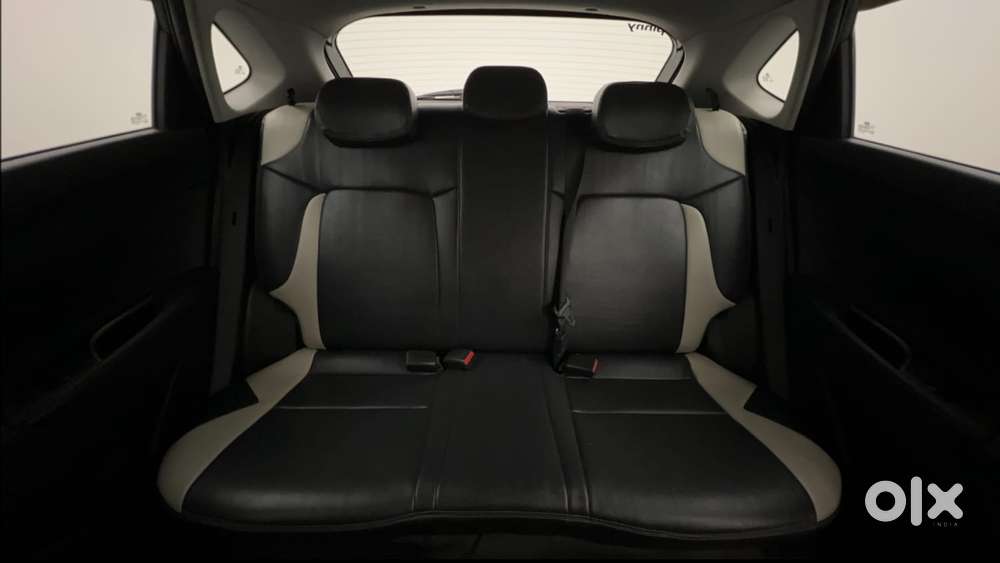 Hyundai New I20 1.2 Asta (o) Mt, 2023, Cng & Hybrids