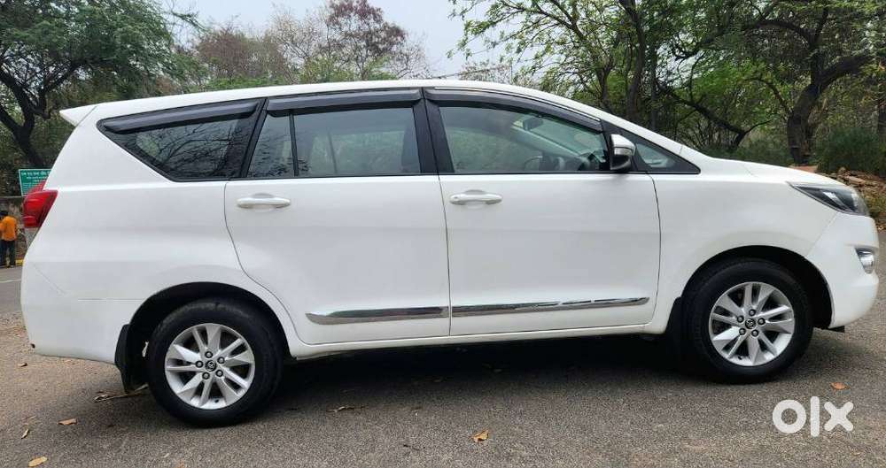 Toyota Innova Crysta 2.4 Gx Mt, 2017, Diesel