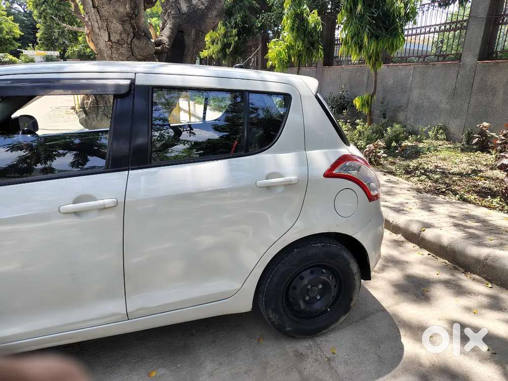 Maruti Swift Vxi 2016 Delhi  Cng Fitted  Ist Owner  Good Condition