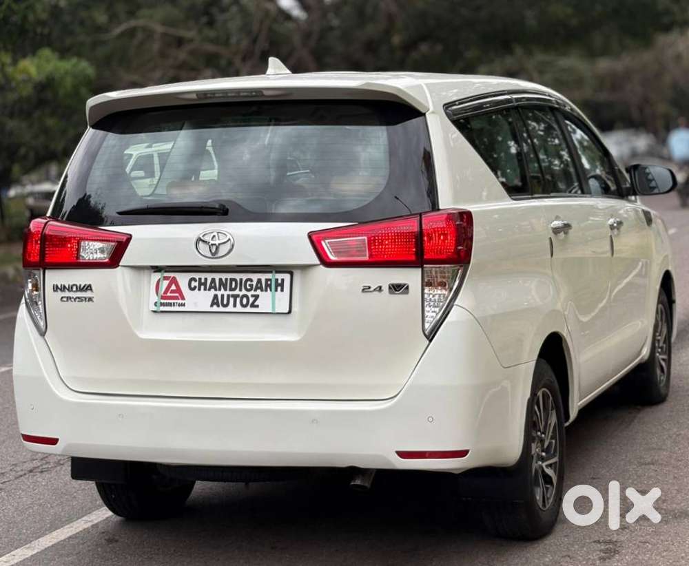 Toyota Innova Crysta 2.4 V 7 Str, 2022, Diesel