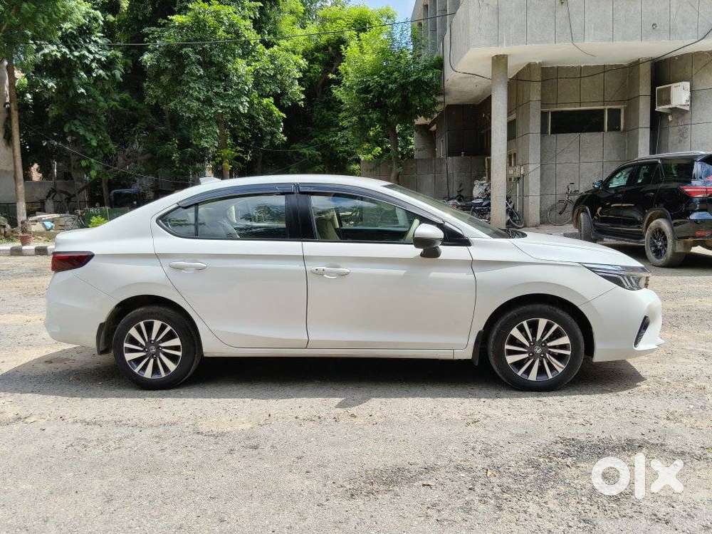 Honda City 1.5 V 5th Gen I-vtec Mt, 2023, Petrol